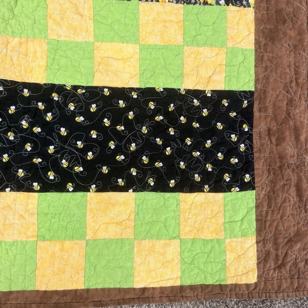 Handmade Sunflower Bee Lap Quilt 56x42.5 Floral Patchwork Throw Blanket Cottage